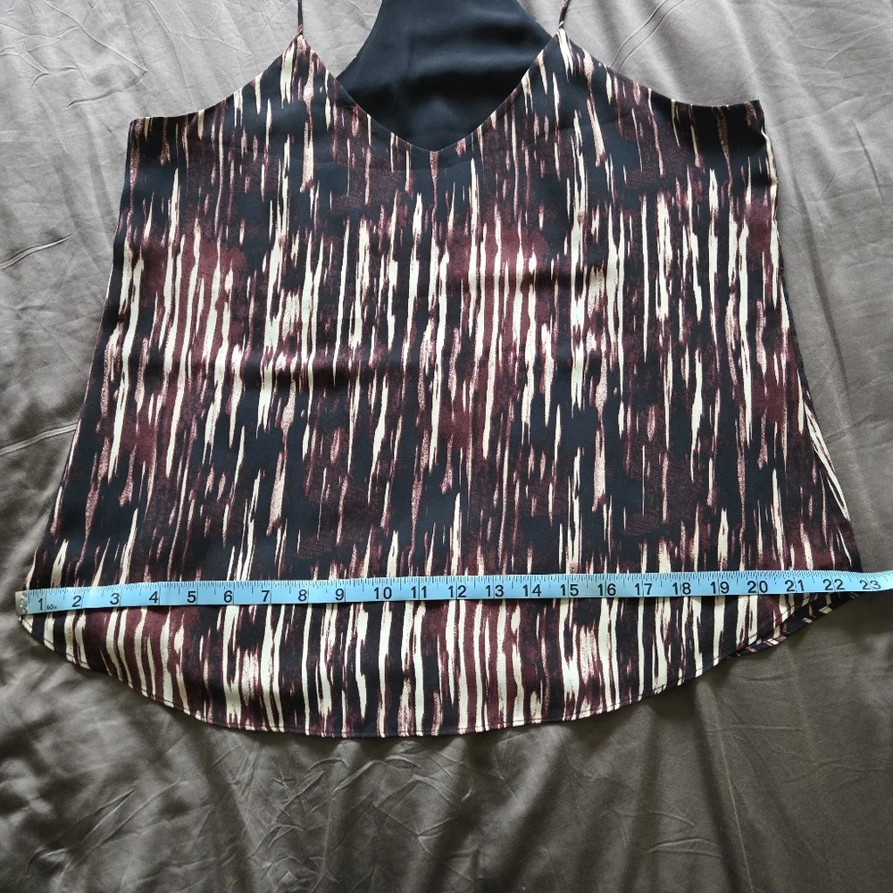 RW&CO. Patterned Racer Back Tank Size L - Like New! - Picture 4 of 11